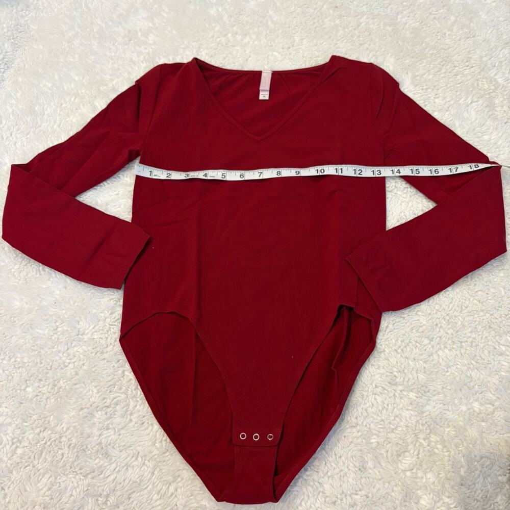 VTG Y2K Victoria's Secret Womens Bodysuit Red M Italy Minimalist Preppy Classic - Picture 3 of 7